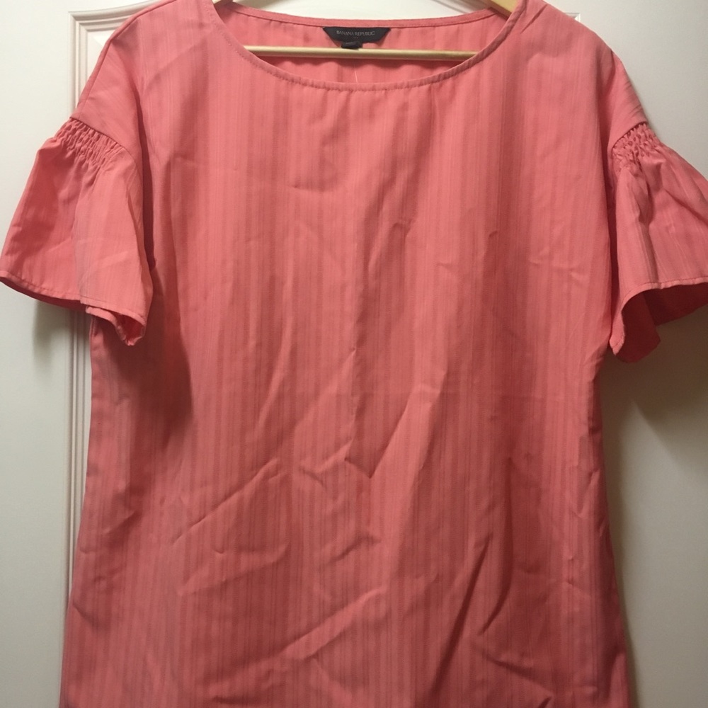 NWT Coral Banana Republic flutter sleeve blouse